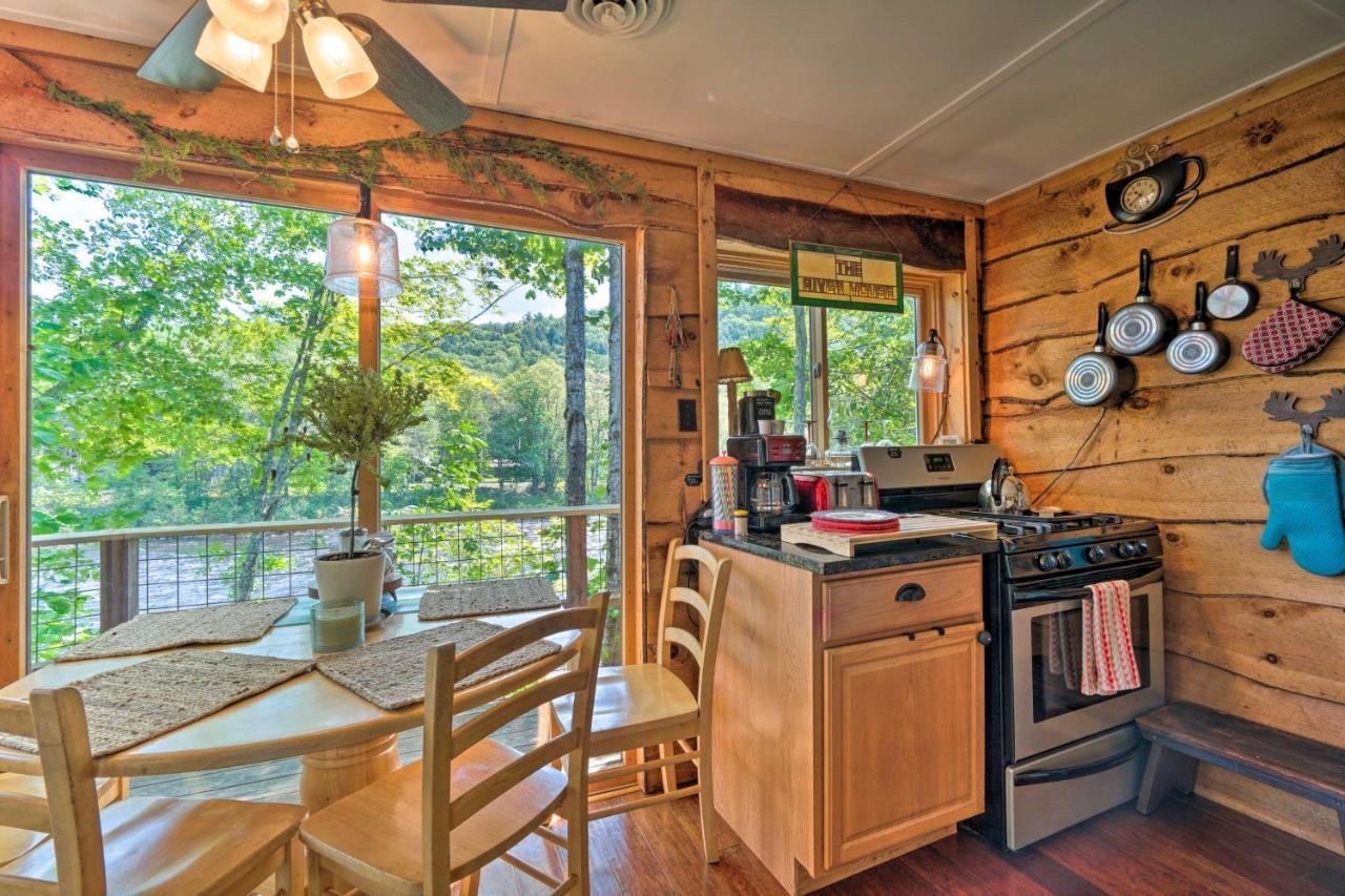 Adirondack Mountains Cottage Near Gore Mountain! Warrensburg Eksteriør bilde